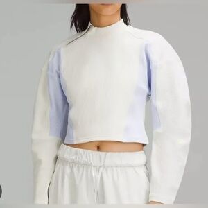 LULULEMON Bone/Blissful Blue Ribbed Luxtreme Wide-Sleeve Pullover Size S